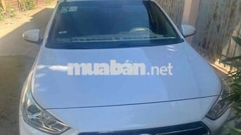 Hyundai Accent 2018 Trắng Số sàn