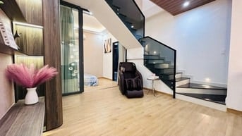 Bán Nhà 3 tầng Full Nội Thất Vào Ở Ngay