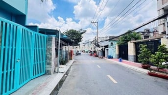Cho thuê nhà nguyên căn mặt tiền đường số,  cạnh trường Đại học Luật