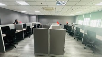 HÀNG HOT VĂN PHÒNG NGAY HỒ TÂY – SẴN NỘI THẤT – VÀO LÀM VIỆC LUÔN
