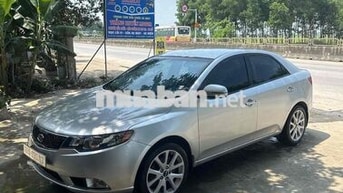 Kia Forte Bạc Số sàn 5 chỗ