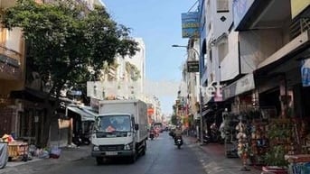 HXH Sát Mặt Tiền ngay Phan Văn Hai Tân Bình nhà Chính Chủ xây kiên cố