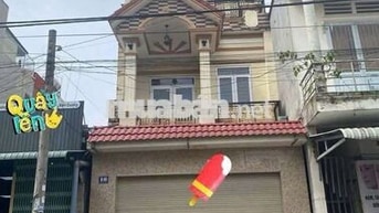 Cho thuê nhà Sân Xe Hơi ngay Trung tâm hành chính Dĩ An
