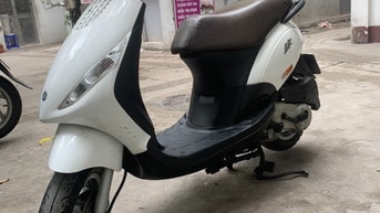 Cần bán xe Piaggio Zip 100cc Việt Nam, SX 2019 màu trắng, xe đẹp