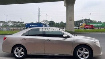 Toyota Camry 2.5Q Vàng cát 92281 km