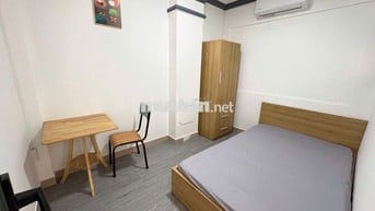 Cực hiếm. Căn hộ 2 phòng ngủ rộng rãi  tại trung tâm Quận 10