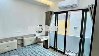 Ưu đãi giữa tháng cho căn ban công siêu đẹp tại trung tâm quận 3