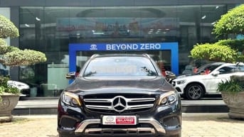 Toyota Hà Đông bán Mercedes GLC250 4MATIC 2017