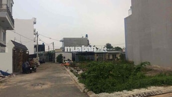 Bán gấp lô góc 2 mặt tiền 800 triệu