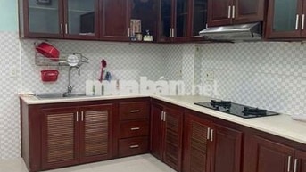 Hot! Cho thuê nhà 3 lầu, mới. Full nội thất cao cấp. Gần bv Thống Nhất