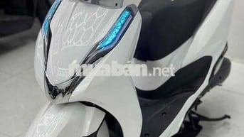 Honda Lead Trắng