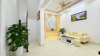 HƠN 6 TỶ - 📍NHÀ HAI BÀ TRƯNG - TRẦN KHÁT CHÂN - 33M2 - GẦN MẶT PHỐ - 