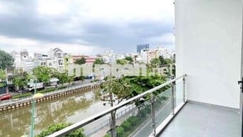 CHO THUÊ PHÒNG 1PN  CÓ BAN CÔNG LẦU 1 TRUNG TÂM QUẬN 3