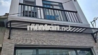 Cần cho thuê nhà HXH 686/4A Cách Mạng Tháng 8 P.5 Q.Tân Bình 