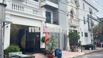BÁN NHÀ 3 TẦNG CĂN GÓC MẶT TIỀN ĐƯỜNG KHU PHÂN LÔ DĨ AN GIÁ 3,4 TỶ