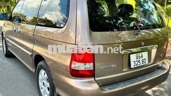 Kia Carnival màu Nâu