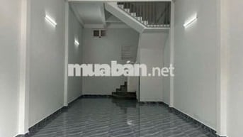 NHÀ CHO THUÊ MẶT TIỀN ĐƯỜNG HỒNG BÀNG 4,5X15M 3L VỊ TRÍ ĐẸP ĐÔNG ĐÚC