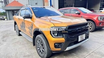 Ford Wildtrak 2022 Vàng xe siêu chất, Vay 70%