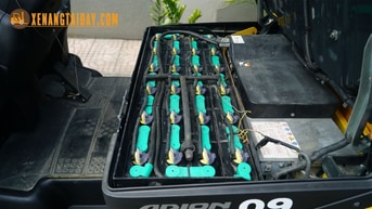 Xe nâng điện ngồi 900kg khung 3m cơ bản