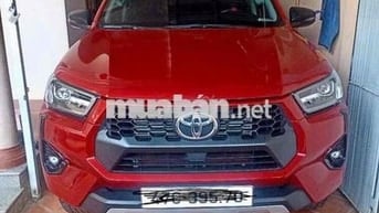 Toyota Hilux 2024 Một cầu Đỏ 19.000 km
