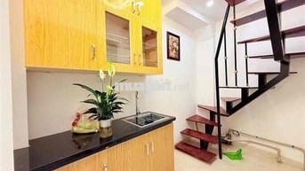 🏠 CHỈ 2 TỶ CÓ NHÀ 4 TẦNG -3 NGỦ TRUNG TÂM ĐỐNG ĐA - HỘ KHẨU XỊN