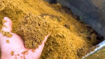 Bán đất mặt tiền giá rẻ, tặng mỏ cát