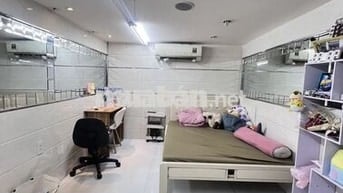 BÁN MẶT TIỀN ĐƯỜNG HUỲNH VĂN BÁNH QUẬN PHÚ NHUẬN