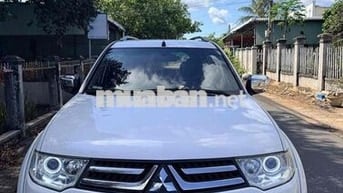 Mitsubishi Pajero Sport 7 chỗ