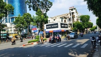 Cho Thuê Căn Góc 2 Mặt Tiền : Đường 3/2 - Hàn HẢi Nguyên
