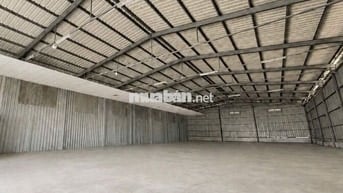 Cho thuê kho Bùi Văn Ba 720m2 – sàn mới đẹp – container hoạt động 24/7