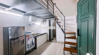 Phòng có gác có máy giặt riêng gần KCX tại quận 7