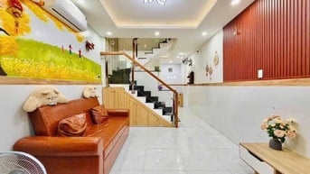 NHÀ ĐẸP 4x10 2pn 2wc có bancol chillchill