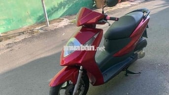 Honda Dylan 150 màu Đỏ