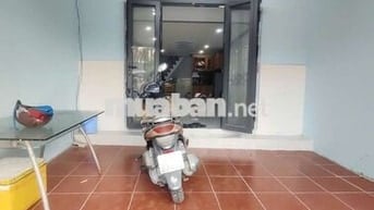 Nhà đẹp đường xe tải QL13 HBP, 8,5tr/ tháng