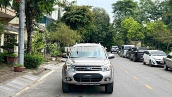 Ford Everest 2015 Limited 4x2 - 128000 km