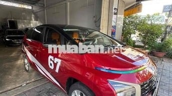 Hyundai Stargazer Đỏ 7 chỗ