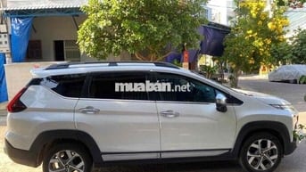 Mitsubishi Xpander Cross Trắng