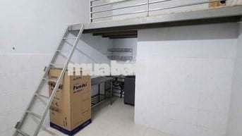 chính chủ cho thuê phòng full nội thất gần metro bình thái cửa vân tay