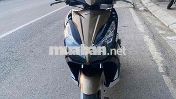 Honda Air Blade zin chất đẹp như hình