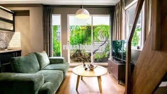 CHDV full nội thất duplex cao không đụng đầu ngay công viên HVT