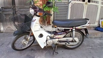 Honda Dream Thái màu Nâu