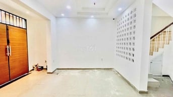 Cần bán gấp nhà Bình Thạnh, sổ hồng riêng
