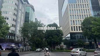 Tôi cần bán Toà nhà văn phòng Web3 mặt ngõ,Duy Tân, 8tầng 2thang máy