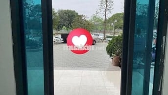 Cho thuê kiot chân đế toà nhà mặt phố lớn
