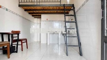 Cho Thuê Phòng Gác Ban Công Giá Rẻ Gần Luỹ Bán Bích - Đại Học Văn Hiến
