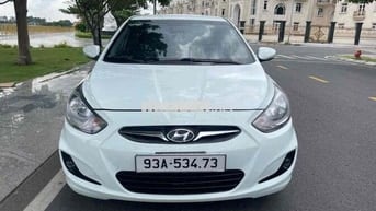 Hyundai Accent 2012 120.000 km Trắng