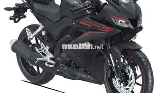 Yamaha R15V3 màu Đen