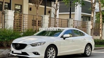 Mazda 6 model 2016 màu trắng