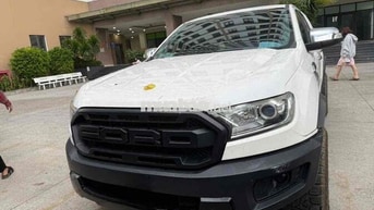 Ford Ranger Trắng 5 chỗ