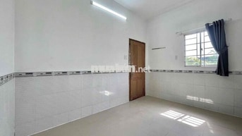 Cho Thuê Phòng Giá Rẻ Cửa Sổ Trời Gần CELADON - Đại Học Công Thương